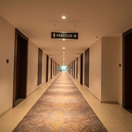 Hotel Omaya Garden Raipur  ภายนอก รูปภาพ