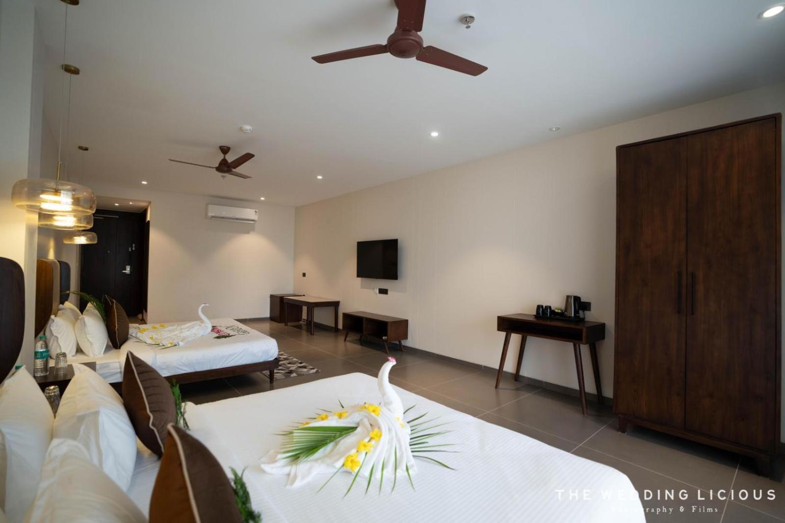 Hotel Omaya Garden Raipur  ภายนอก รูปภาพ